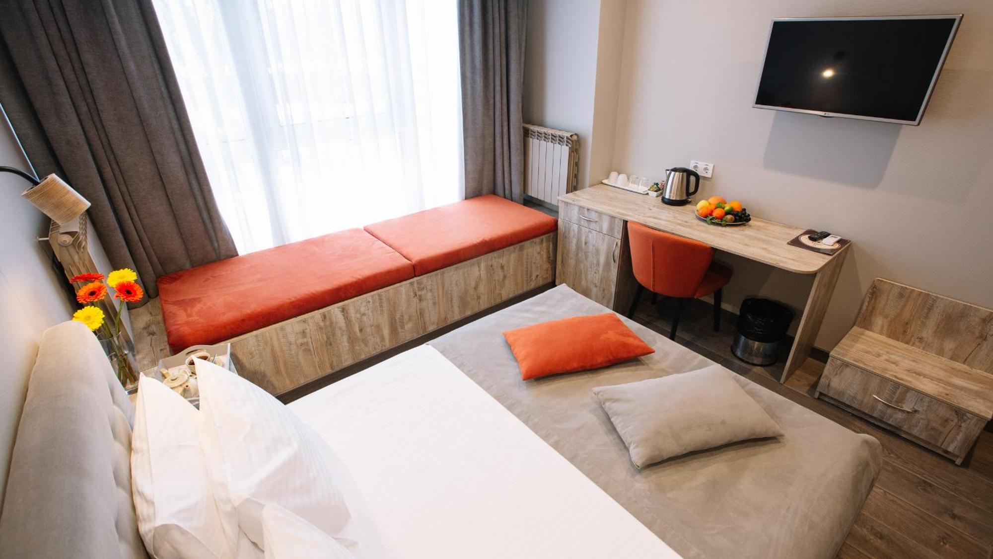 Time Hotel Kyiv Exterior photo