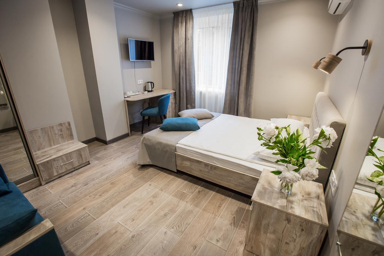 Time Hotel Kyiv Exterior photo